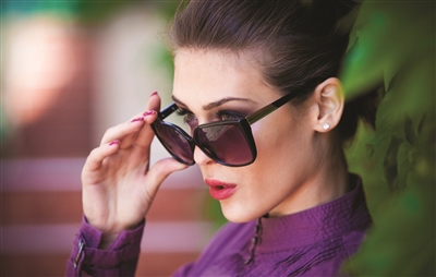 别再遮遮掩掩了 祛眼袋还是趁早吧|美容|祛眼袋