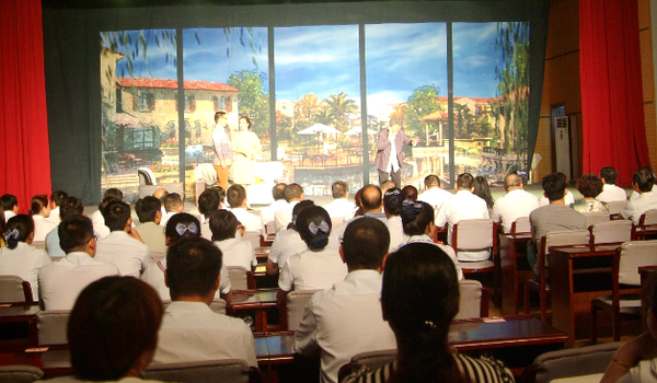 叶县联社组织员工观看廉政豫剧《全家福》|班