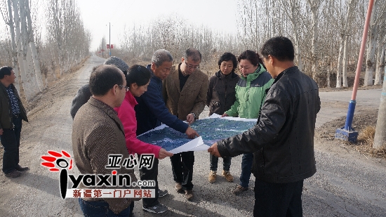 新疆人的一天:新疆地矿局三位住<em>村女</em>干部撑起