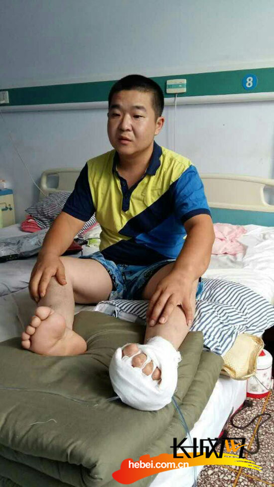 桥拾金不昧小伙亟待手术 企盼爱心救助|医生|溃烂