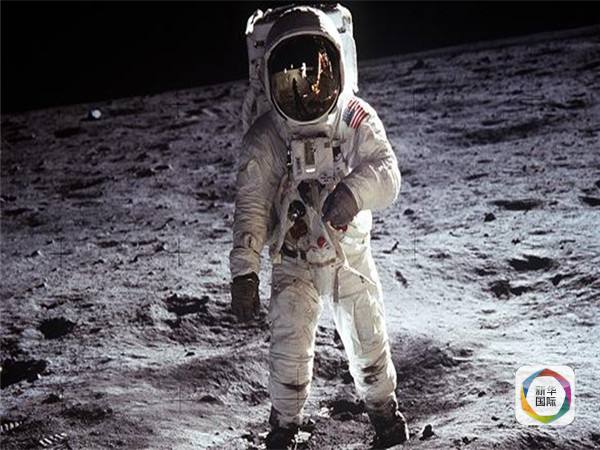 美博物馆众筹致敬登月第一人|指令长|飞船