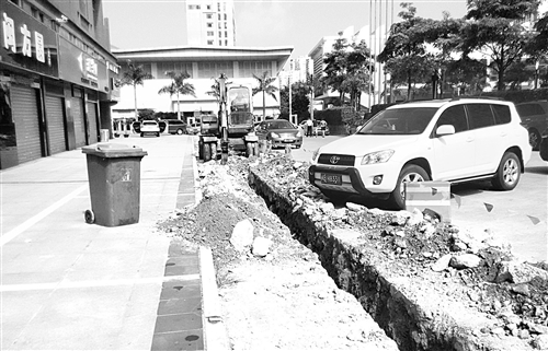 荔城区龙腾东方小区 路面挖开一个月未恢复|小