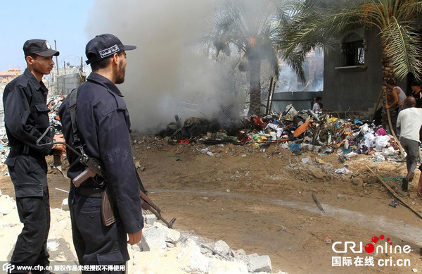 以色列军队一年前发射的一枚导弹6日在加沙地带南部发生爆炸，造成4人死亡，约30人受伤。图片来源:CFP