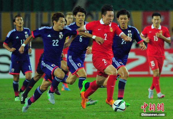 2015年东亚杯 中国男足战平日本|男足|带球