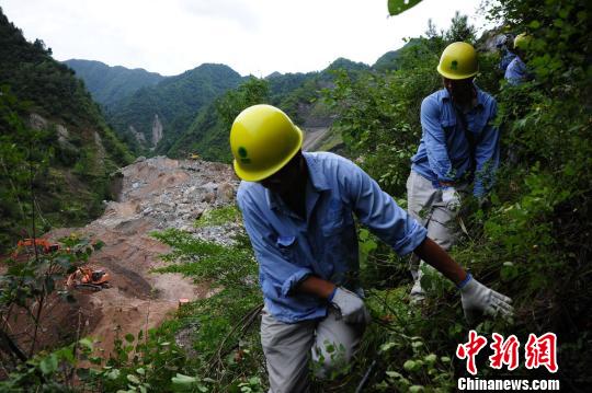 陕西山阳滑坡现场救援继续 未发现新地质灾害