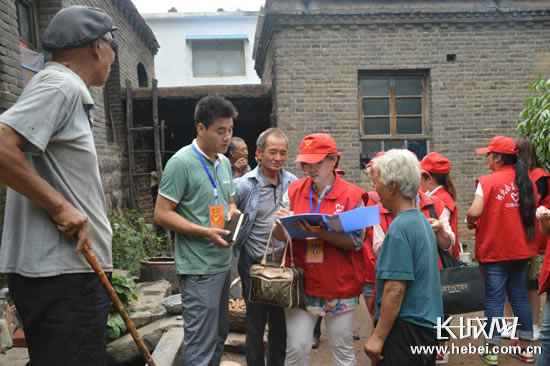 河北公益志愿团队开展走访慰问孤寡老人活动