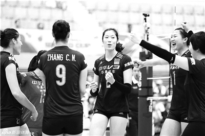 主攻手朱婷强势复出 中国女排横扫阿根廷|女排