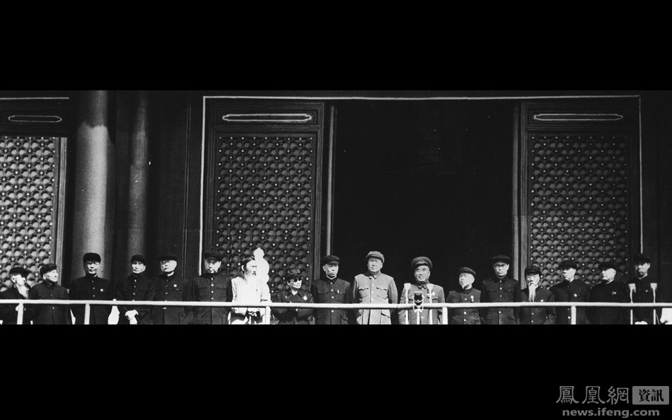 1949-2009年,14次阅兵的珍贵画面 - 陆泉润 - 心随影动 1949-2009年,14次阅兵的珍贵画面 - 人在上海 - 中国新闻画报