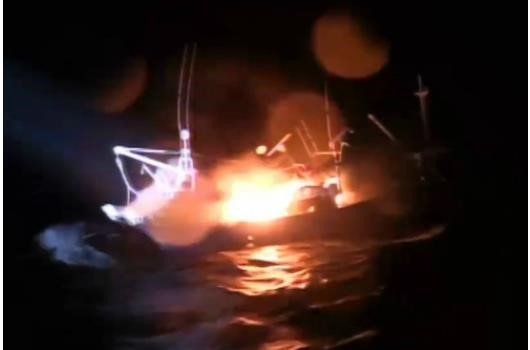 渔船在韩国近海沉没7人全员获救 含一名中国人