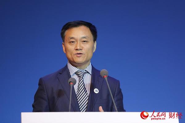 郑州市委常委、副市长薛云伟（人民网 王子候摄）