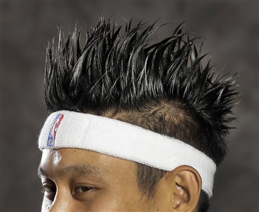 林书豪留仙道发型 打趣称身高瞬间增长7厘米