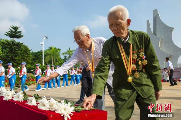  烈士纪念日  全国各地老兵祭奠烈士|海南省|海口