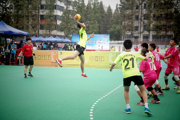 中国体彩国际青少年手球夏令营昆山开营|手球