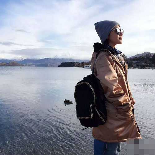 邓家佳澳洲旅行照曝光 温柔恬静清新文艺|照片