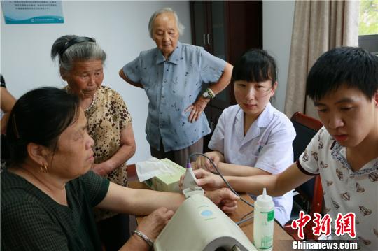 宁波撬动分级诊疗坚冰 打造基层医生明星品牌