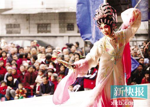 倪惠英    著名粤剧表演艺术家