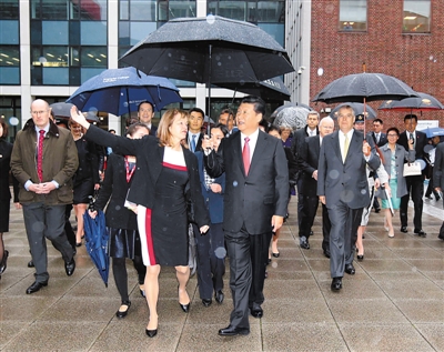  习近平 参观 帝国理工 学院|栗战书| 习近平 _凤凰资