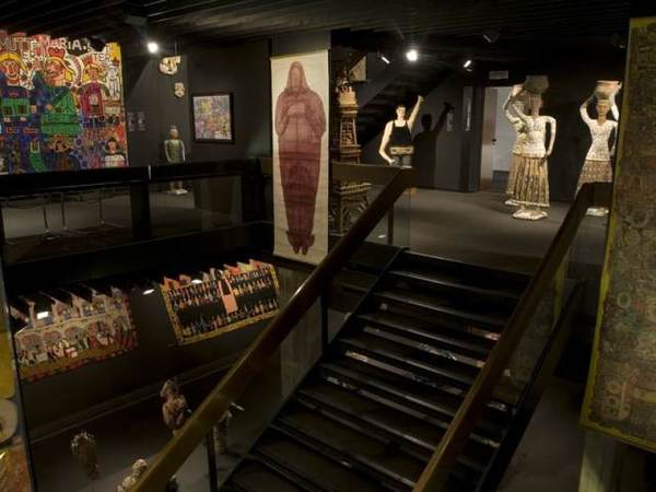 洛桑原生艺术展览馆内部