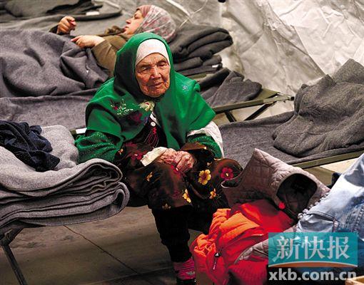 ■历经20天的长途跋涉,105岁的乌兹贝基说她除了腿疼,其他都还好。