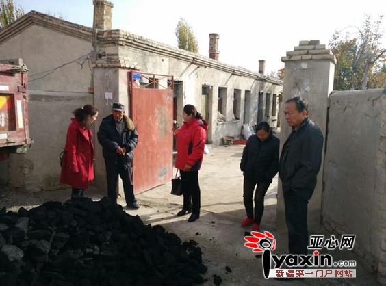 煤炭卸到了居民家门口