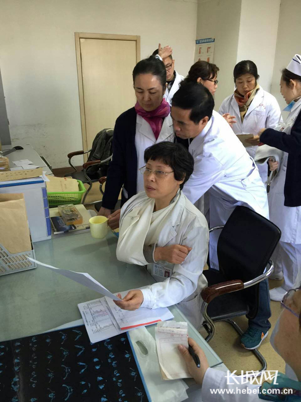 河北大学附院刘妙玲:骨折后缠着绷带坚持诊疗