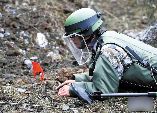 中越边境展开大面积扫雷行动|扫雷|部队