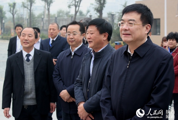 陆治原民政 bb18e2ae-ea56-4550-a710-196045e00936_size93_w600_h405.jpg