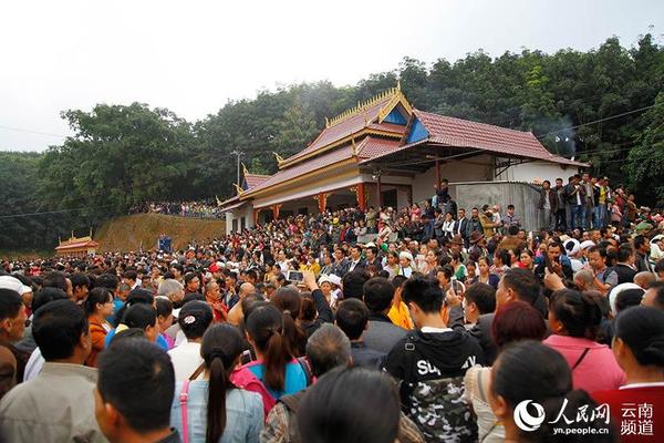 开光祈福仪式现场。(人民网 李发兴 摄)