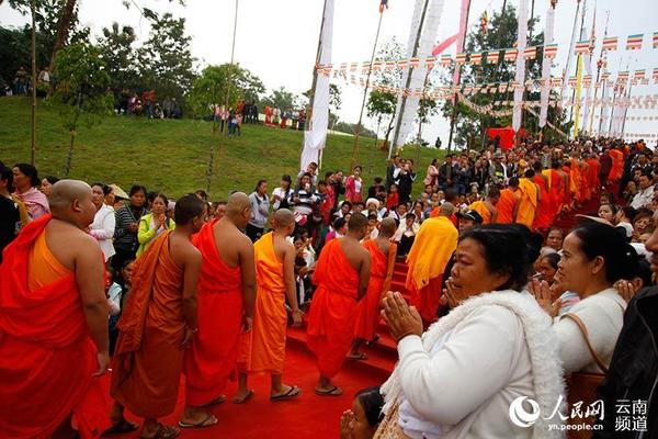 开光祈福仪式现场。（人民网 李发兴 摄）