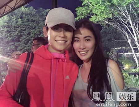 "恍若隔世"的tvb人的合影,特别是叶璇和宣萱的难得同框,引得一众网友图片