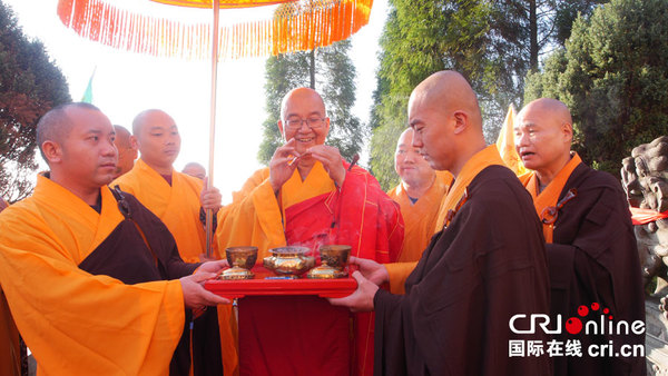 礼请的得戒和尚中国佛教协会会长、福建佛教协会会长学诚大和尚