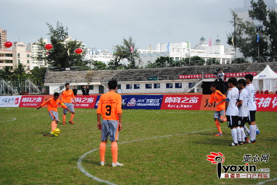 喀什农商银行队在比赛当中