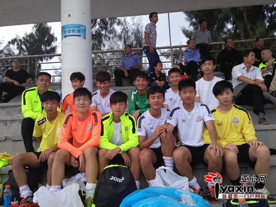 喀什农商银行队以3:4的比分，遗憾获得“青少组”亚军