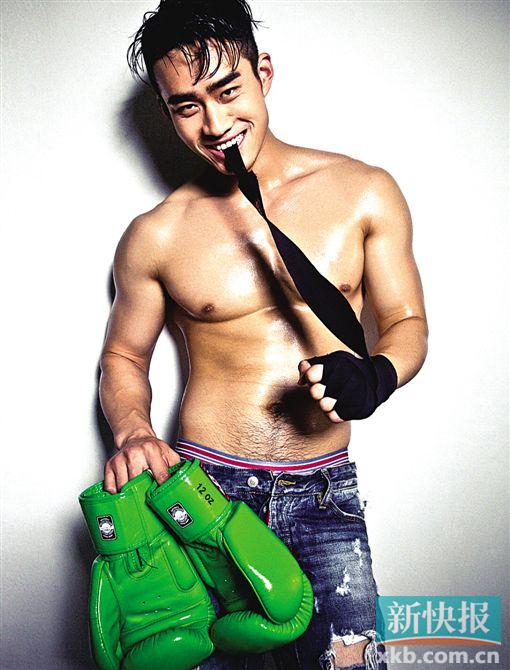 ■时尚先生李宏元术前(小图)与术后