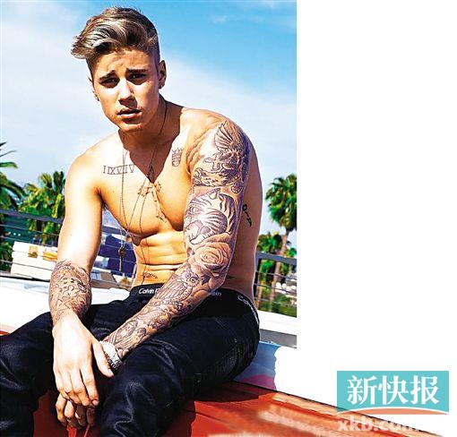 岂止气质,还有气势。    贾斯汀·比伯一组写真曝光,他脱下上衣,秀出健壮手臂与胸肌,跟以往纤弱的少年形象判若两人。