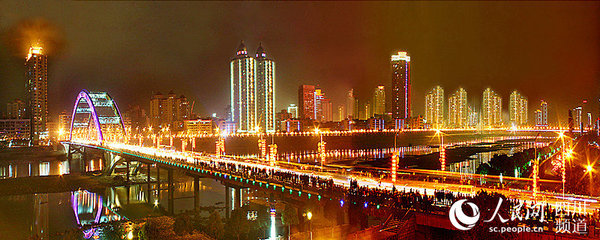 绵阳市夜景。（图片由绵阳市住建局提供）