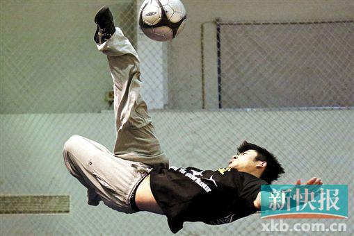 中国足球的亢奋时代|足球|范佩西_凤凰资讯