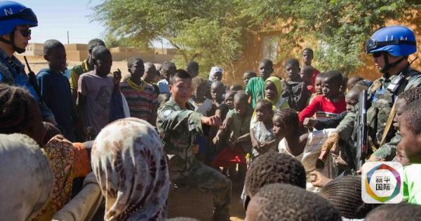 　　恐怖威胁、酷暑狂沙、蚊虫疾病都没能影响分遣队顽强战斗作风和高效执行力。