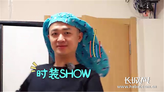 《旋风》包贝尔内裤当头巾 古灵精儿子见笑见