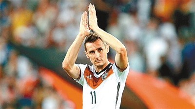 曝克洛泽赛季结束后退役 翻过这最后一夏|克