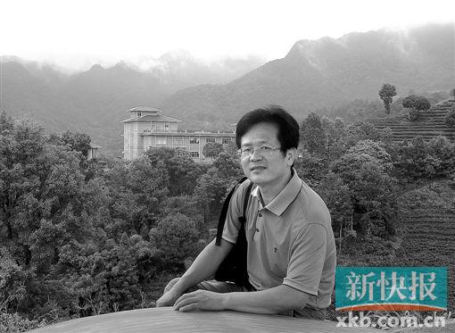 张铁威    中国美术家协会重彩画研究会会员