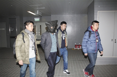 洛杉矶杀侄嫌犯香港受审:愿回美国自首|香港|提