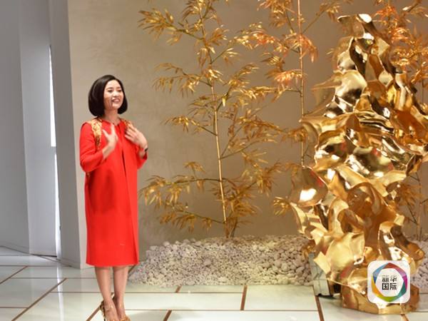 　　中国著名服装女设计师郭培。