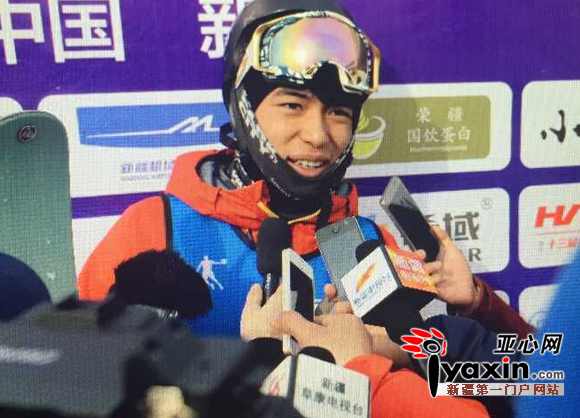 自由式滑雪U型场地男子个人项目乌鲁木齐队殷