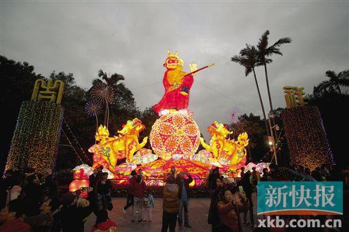 ■1月29日晚,越秀公园举行亮灯仪式,今年的越秀花灯会以《西游记》故事为主线。
