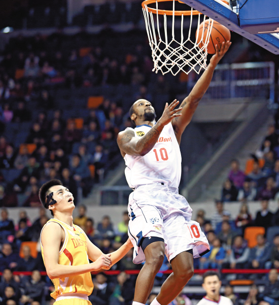 新外援卡特首发亮相|广东队|外援