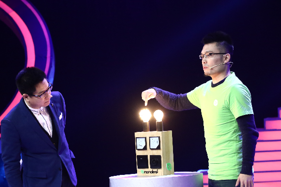 《你就是奇迹》郎朗代替父母管教 智能钢琴面