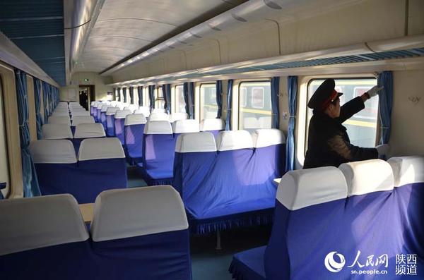 经过洗涤整理后焕然一新的车厢