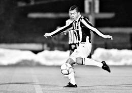 中国球员张玉宁荷兰赛场梅开二度|联赛|球队