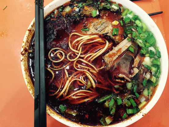 兰州牛肉面。新华网 罗重黎 摄